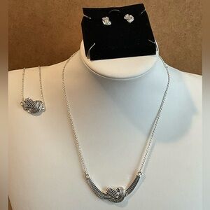 Avon Silver Tone Knot Helena Necklace Bracelet Earrings NIB